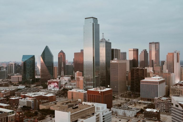 Commercial Roofing Arlington Texas: Costs, Materials, and Hiring Tips