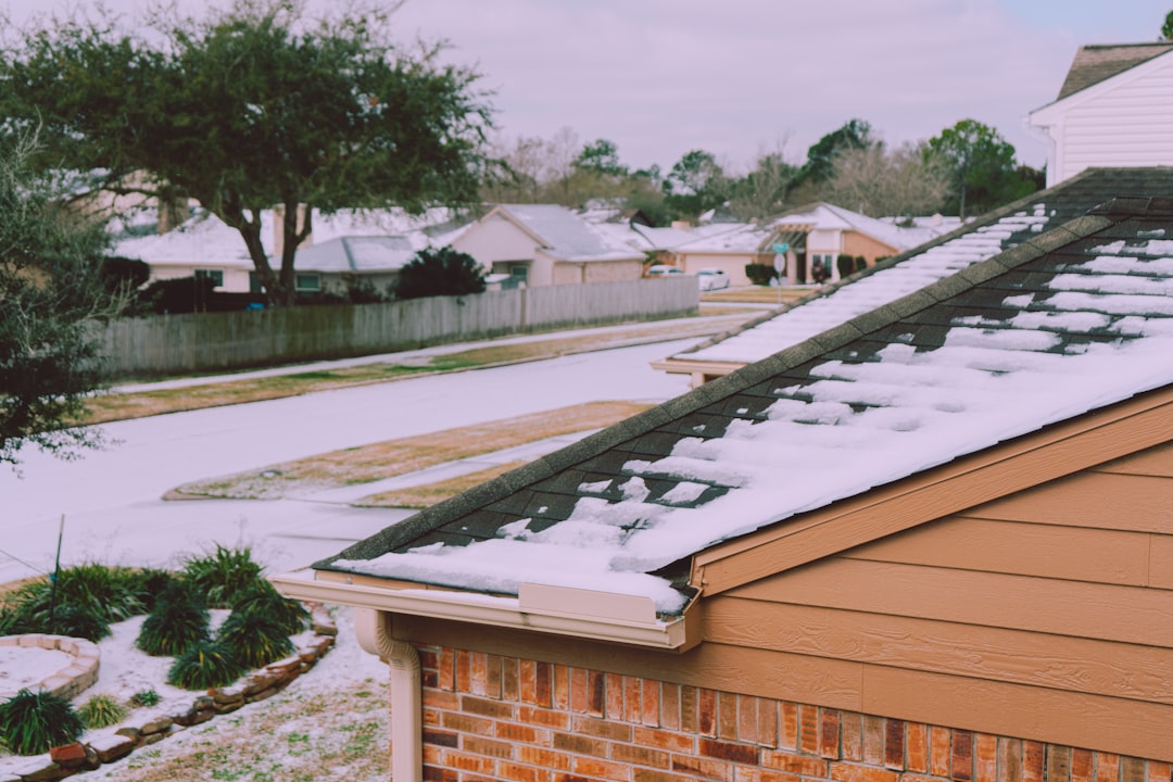 Roof Replacement and Repair in Arlington, Texas: A Homeowner s Guide