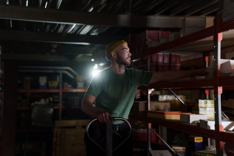 Finding Top Warehouse Jobs in Arlington TX: A 2026 Application Guide